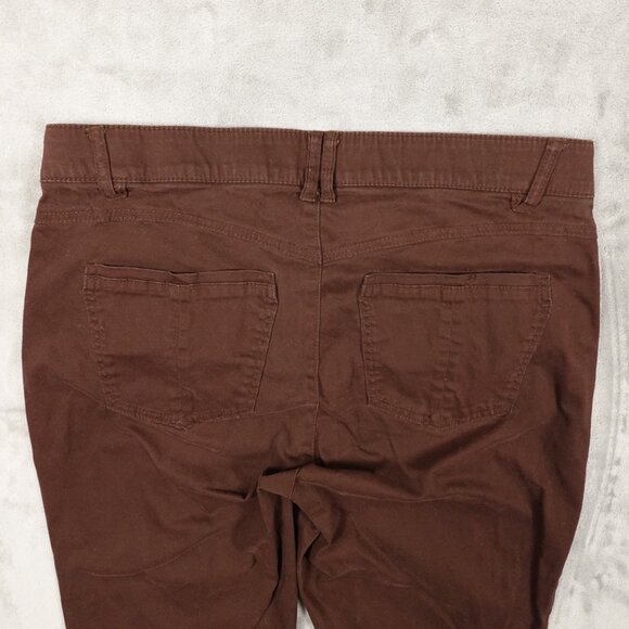 Democracy Women's Boot Cut Jeans in Deep Brown - Picture 10 of 11